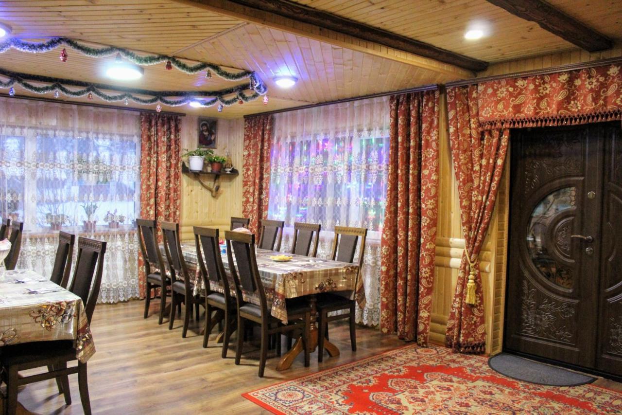 Садиба "У Валентини" Yablunytsya Exterior photo